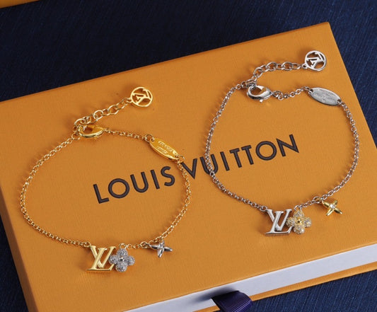 LV bracelet (gold)