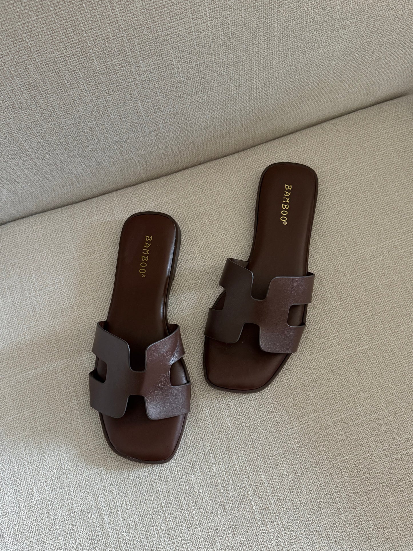 Helena sandals