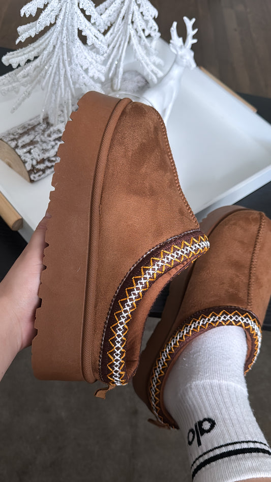 Slippers brown